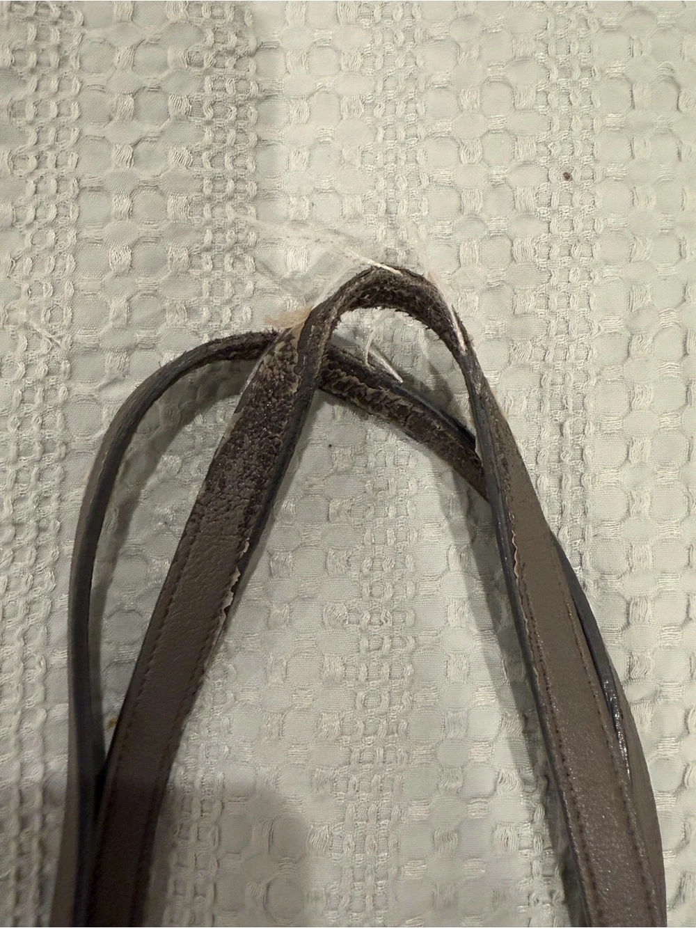 SHOPPING SAINT LAURENT LEATHER TOTE BAG